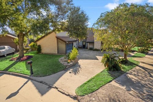 6003 Long Leaf Dr, Houston, TX, 77088-5407 | Card Image