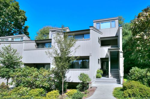 67-67 Whitney Gln, Westport, CT, 06880-3760 | Card Image
