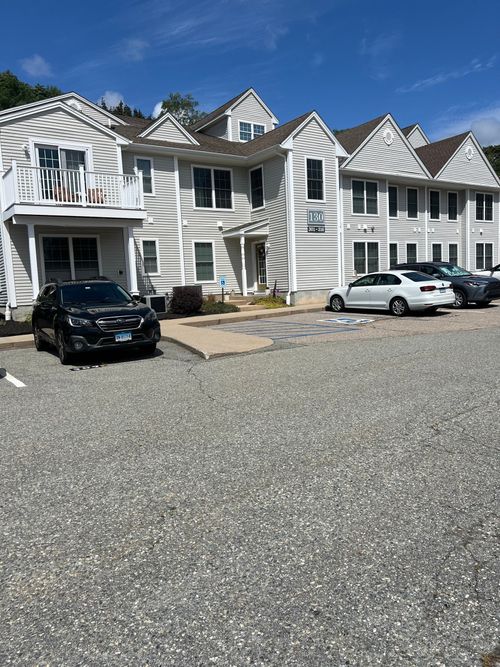 unit-313-130 Meridian St, Groton, CT, 06340-4070 | Card Image