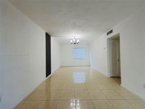 2-5960 Ne 5th Court, Miami, FL, 33137 | Card Image