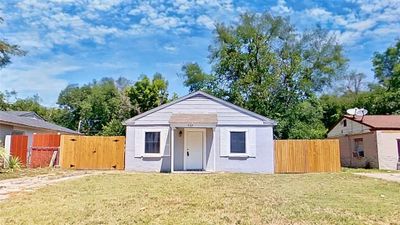 View of front of house with a front yard | Image 1