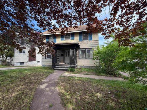 1828 Woodland Ave, Duluth, MN, 55803-2547 | Card Image