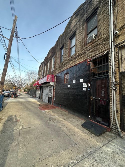 774 Blake Ave, Brooklyn, NY, 11207-4815 | Card Image