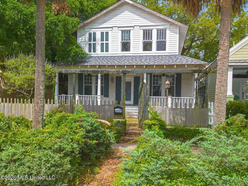1111 31st Ave, Gulfport, MS, 39501-1845 | Card Image