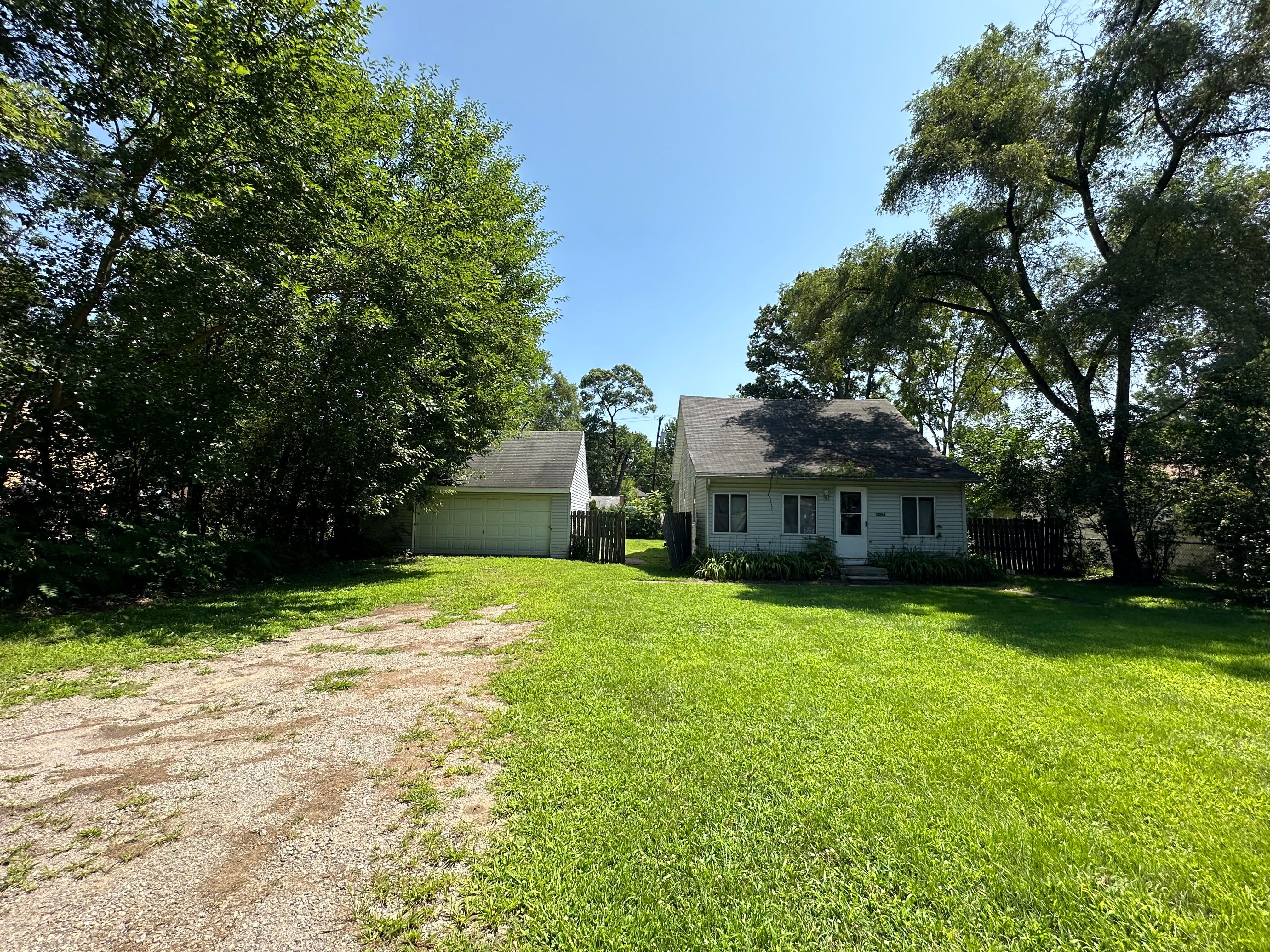 Negaunee St, Southfield, MI 48033