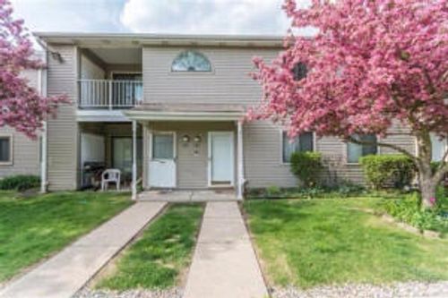 735 Clubhouse Dr, Ypsilanti, MI, 48197-4887 | Card Image