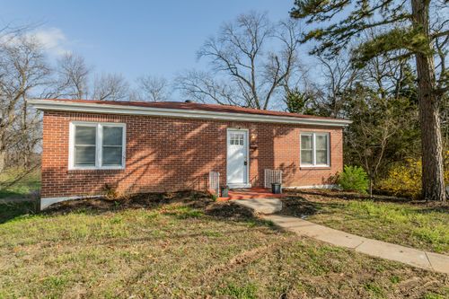 1804 Stadium Blvd, JEFFERSON CITY, MO, 65109-1960 | Card Image