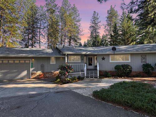 15967 Fairway Glen Pl, Grass Valley, CA, 95949-6829 | Card Image