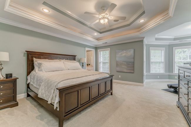 Master suite with sitting room. | Image 40