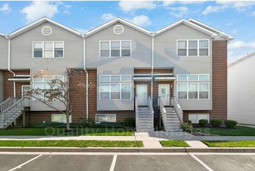 unit-5-12517 Meadow Ln, Blue Island, IL, 60406-5220 | Card Image