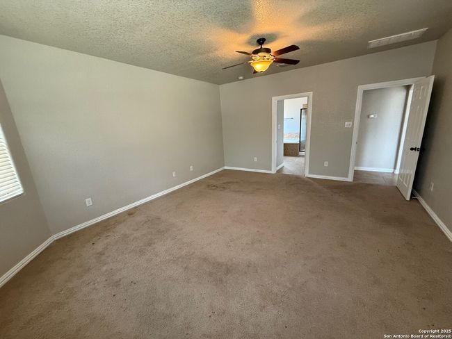 10717 Barnsford Ln, House other with 4 bedrooms, 4 bathrooms and null parking in Helotes TX | Image 21