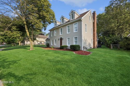 7716 Pope Run Ln, Sylvania, OH, 43560-1835 | Card Image