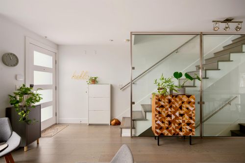 4-2358 Western Ave, North Vancouver, BC, V7M2L3 | Card Image