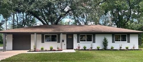 701 Cannan Dr, Angleton, TX, 77515-3303 | Card Image