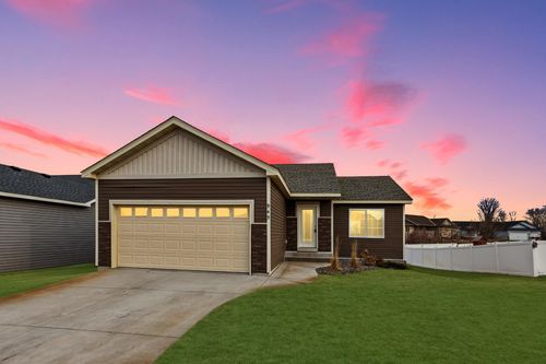 945 Breckenridge Ln, Montrose, MN, 55363-4517 | Card Image