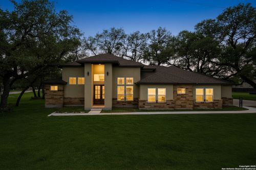 101 Vintage Run, La Vernia, TX, 78121-4782 | Card Image