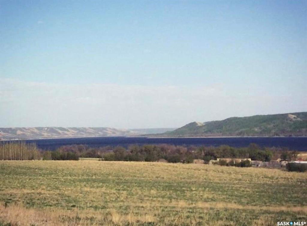Land in West End 4