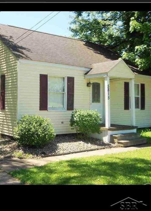 5815 Gratiot Rd, Saginaw, MI, 48638-6046 | Card Image