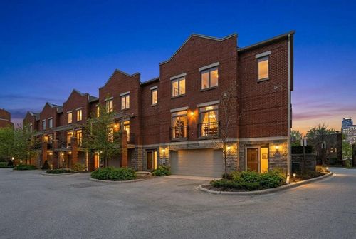 164 Bank St Se, Minneapolis, MN, 55414-1042 | Card Image