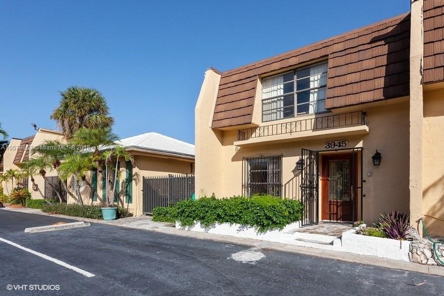 18 3945 Ne 167 Street, Sold in Eastern Shores Zoocasa