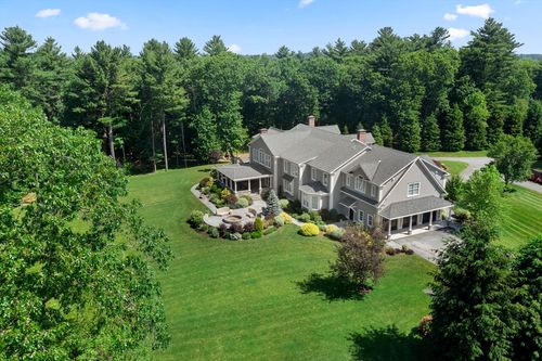 540 Harland St, Milton, MA, 02186-5216 | Card Image