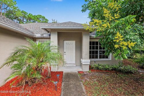 1561 Lucky St Nw, PALM BAY, FL, 32907-6956 | Card Image