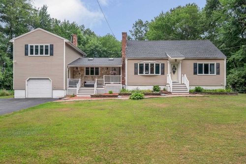 31 Leonard Dr, Pelham, NH, 03076-3321 | Card Image