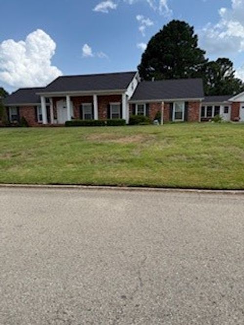 1409 E Oaks Manor Dr, Fayetteville, AR, 72703-3648 | Card Image