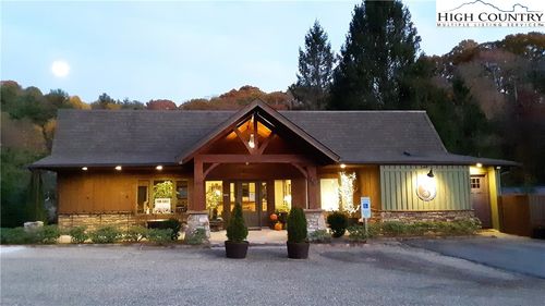 444 Beech Mountain Pkwy Ext, Banner Elk, NC, 28604 | Card Image