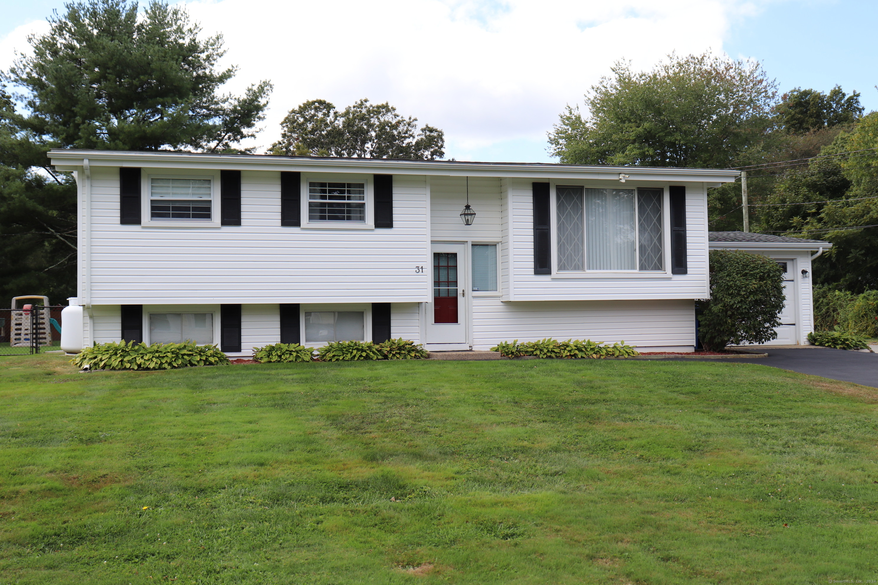 Meeting House Ln, Ledyard, CT 06339