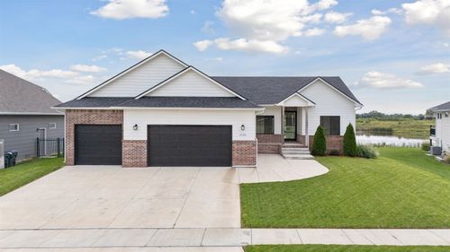 5723 N Edwards St, Wichita, KS, 67204-5383 | Card Image