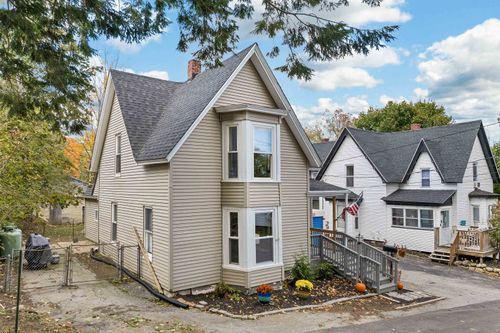 7 Franklin St, Pittsfield, NH, 03263-3307 | Card Image