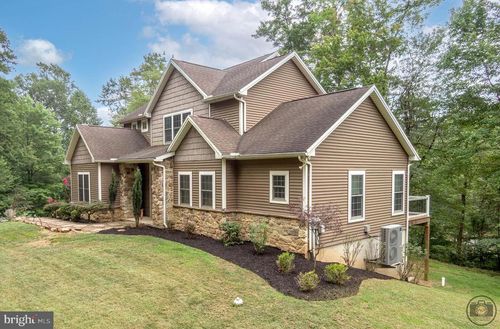 1271 Fox Hollow Rd, SHERMANS DALE, PA, 17090-8827 | Card Image