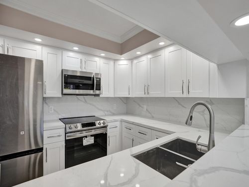 311-701 Sw 142nd Ave, Pembroke Pines, FL, 33027-3567 | Card Image