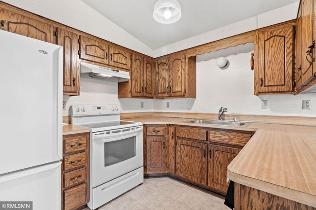 14-web-or-mls-4307 Evergreen Dr-14.jpg | Image 14