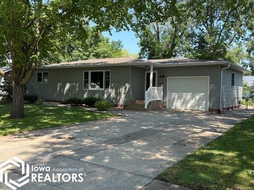 607 8th St N, Humboldt, IA, 50548-1449 | Card Image