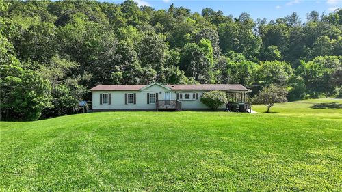 120 Blythe Rd, Morgan, PA, 15064-9711 | Card Image