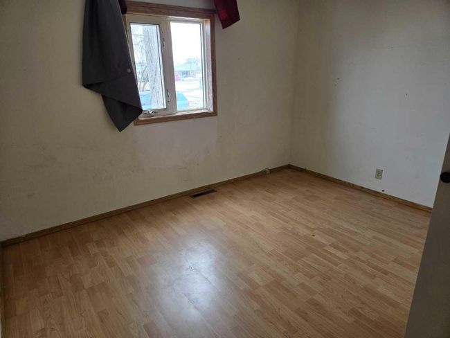 1 Selkirk Avenue, House other with 4 bedrooms, 2 bathrooms and 1 parking in Hughenden AB | Image 7