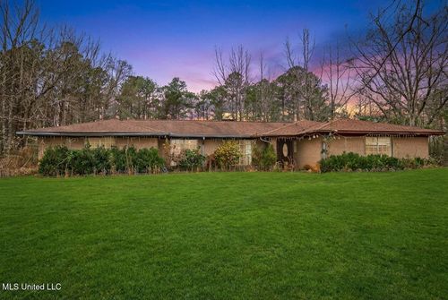 62 Derrick Rd, Wiggins, MS, 39577-8629 | Card Image