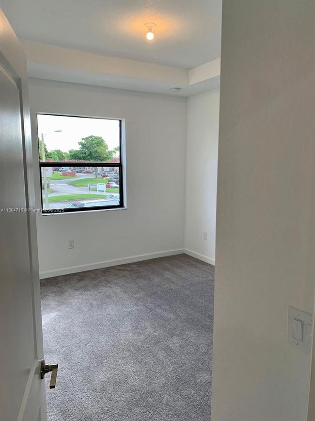 0 - 21025 Ne 8 Th Ave, Townhouse with 3 bedrooms, 3 bathrooms and null parking in Miami FL | Image 7