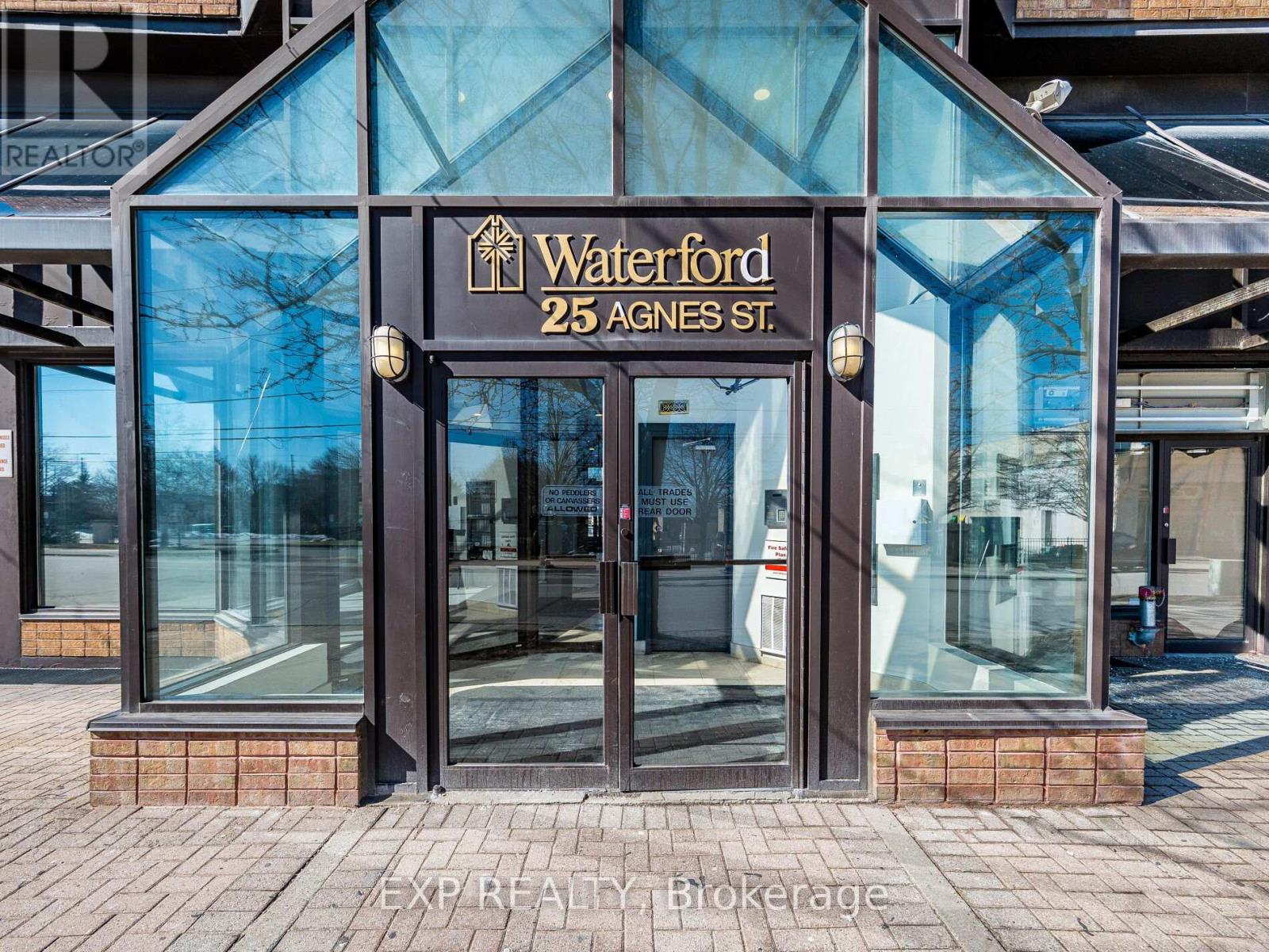Residential in Mississauga (Cooksville)