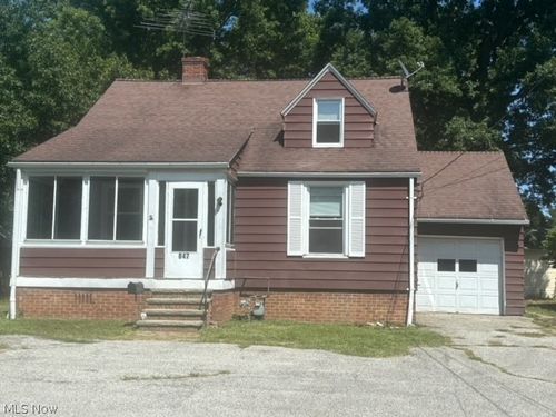 847 Lloyd Rd, Wickliffe, OH, 44092-2333 | Card Image