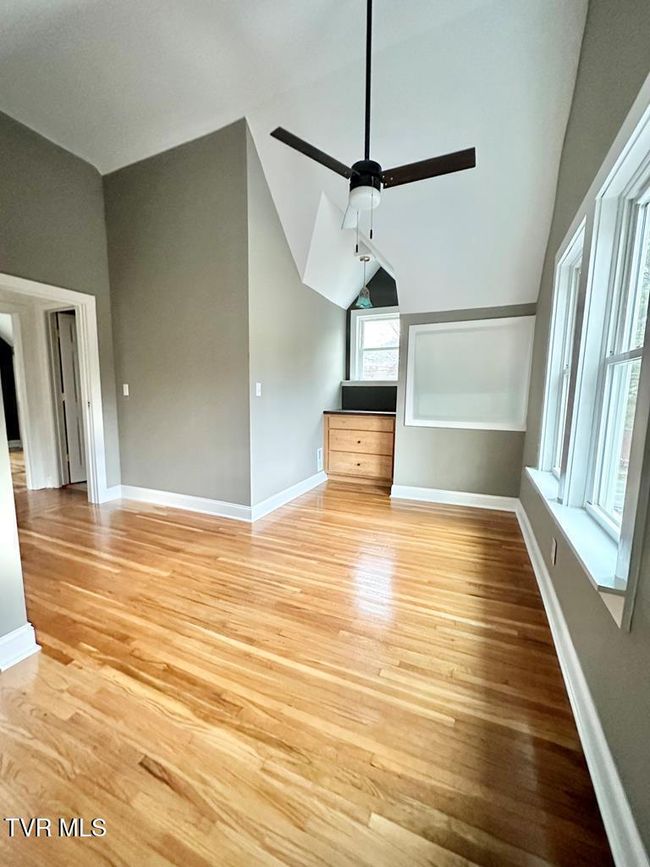461 S Shady Ave, House other with 3 bedrooms, 3 bathrooms and null parking in Damascus VA | Image 13