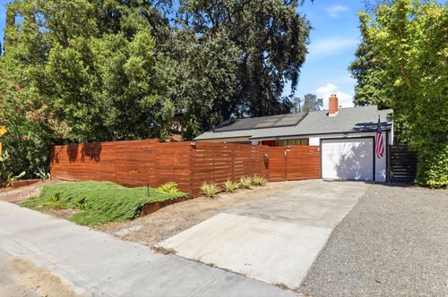 832 L St, Davis, CA, 95616-2105 | Card Image