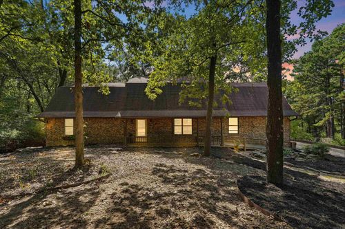 29 Rolling Hills Dr, Conway, AR, 72032-7601 | Card Image