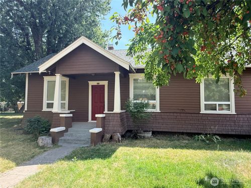 111 W Dayton Ave, Dayton, WA, 99328-1022 | Card Image