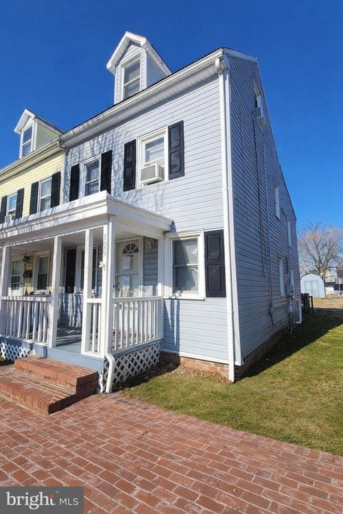 129 E Main St, MIDDLETOWN, DE, 19709-1446 | Card Image