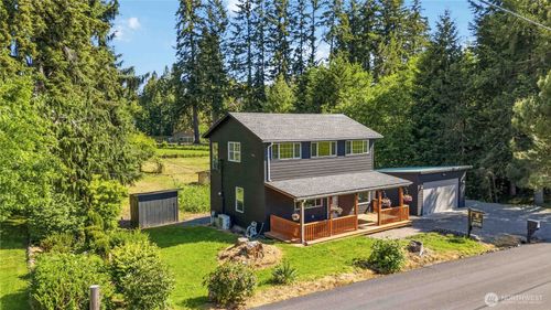 204 Conger Rd, Castle Rock, WA, 98611-9061 | Card Image