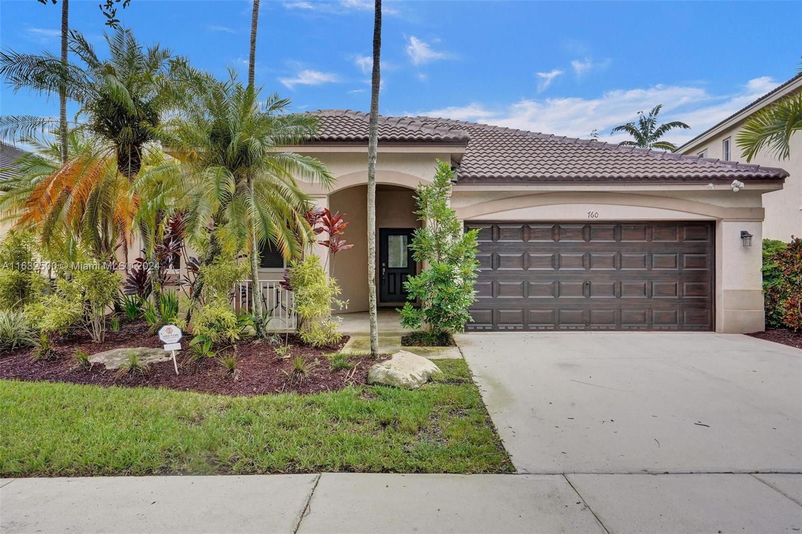 Tulip Cir, Weston, FL 33327