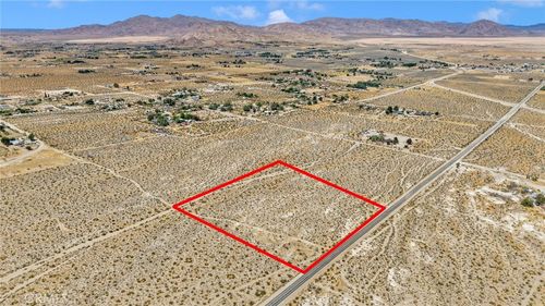 4501725 Crystal Creek, Lucerne Valley, CA, 92356 | Card Image